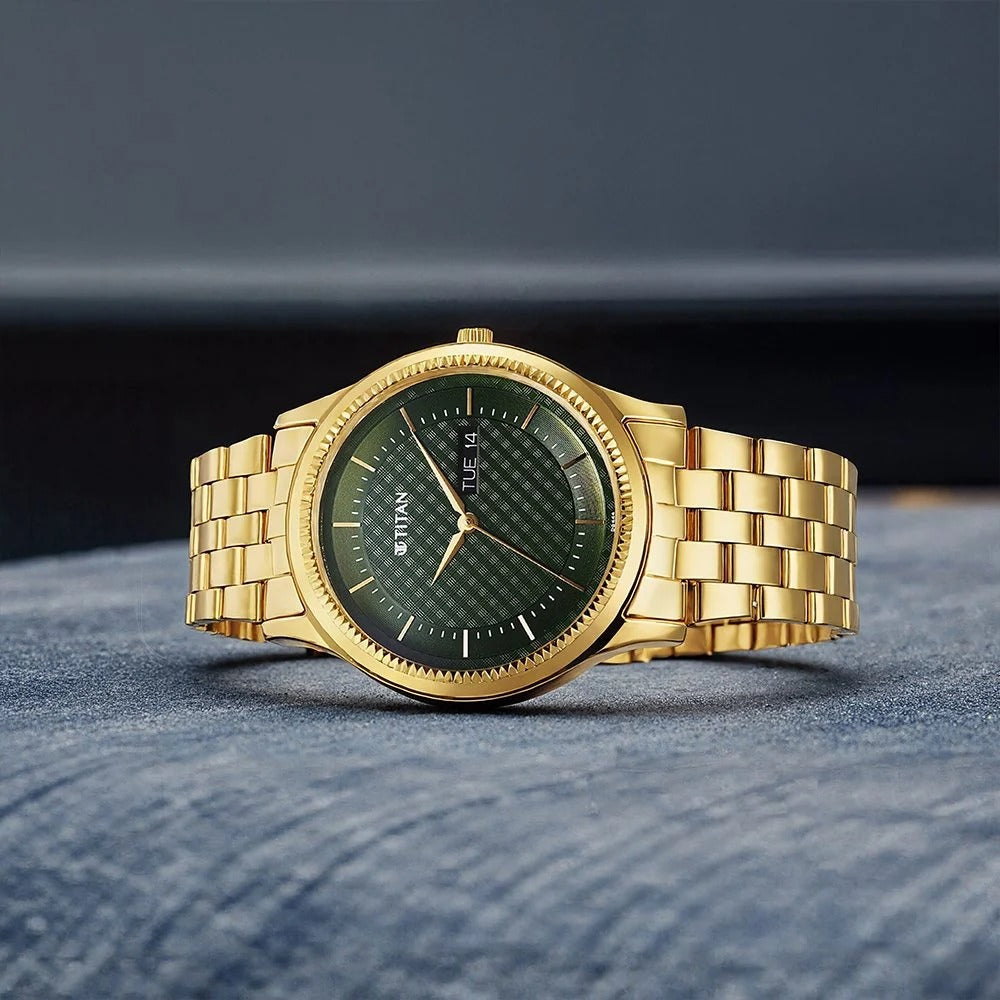 Titan Karishma Quartz Analog with Day and Date Green Dial Stainless Steel Strap Watch For Men - NU1824YM02